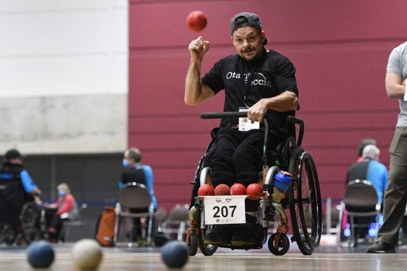 Husband and Wife Duo&rsquo;s Virtual Circle of Support